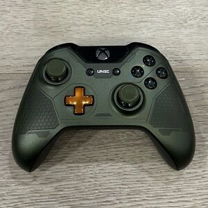 Microsoft Xbox One/Series X Halo 5: Guardians Master Chief Wireless Controller